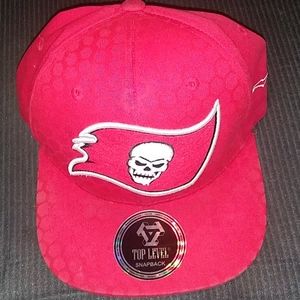 Red buccaneers snap hat kinda old